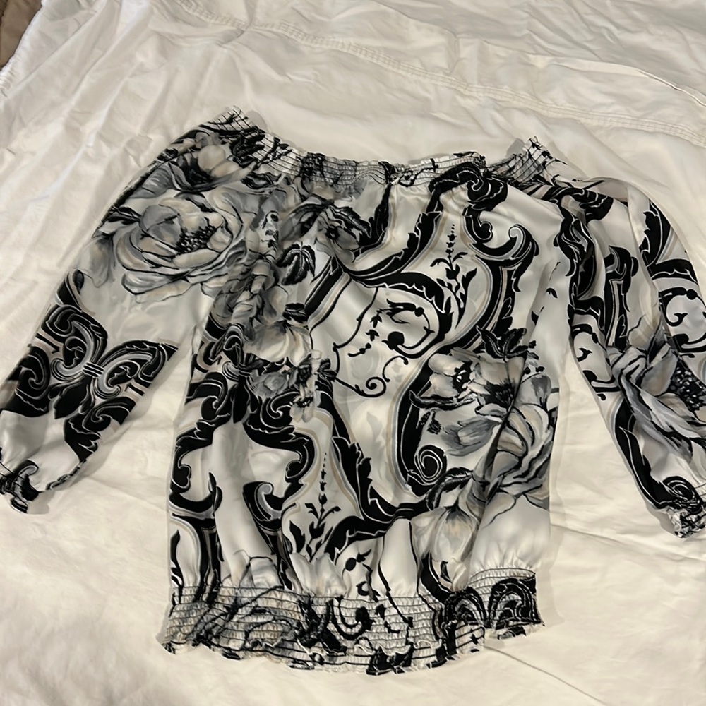 White House Black Market mid sleeve with arm cut outs